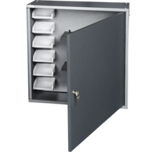 Armoire à outils grise avec porte, clé et étagères