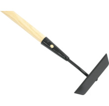 Houe de jardin avec manche en bois