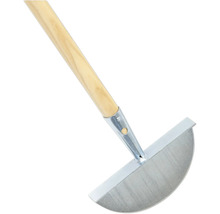 Houe de jardin japonaise avec manche en bois