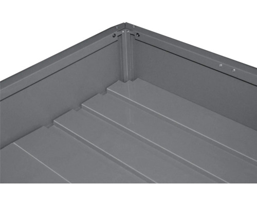 Vue détaillée d''un potager surélevé en métal avec raccords d''angle