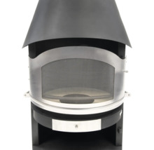 Gros plan d''un poêle noir avec treillis métallique