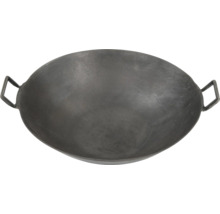 Wok en fonte avec deux poignées