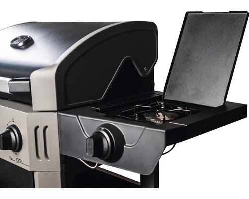 Gasgrill mit Seitenbrenner, offen