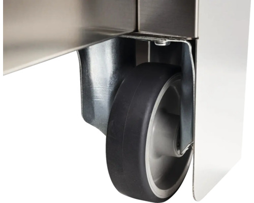 Rad an einem Küchenwagen für den flexiblen Einsatz