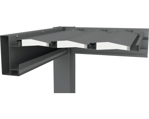 Vue détaillée d''un toit de terrasse avec revêtement métallique et isolation
