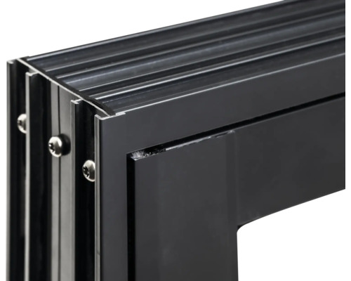 Vue détaillée d''un cadre de fenêtre en aluminium