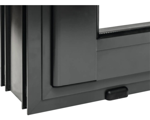 Gros plan d''une fenêtre coulissante grise