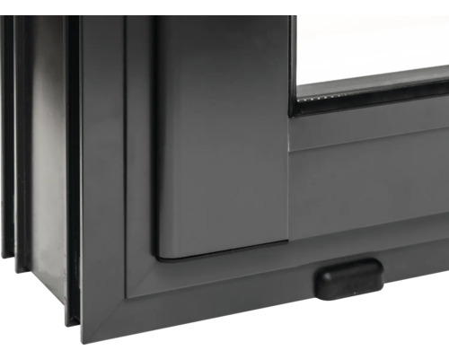 Vue détaillée d''une fenêtre coulissante grise