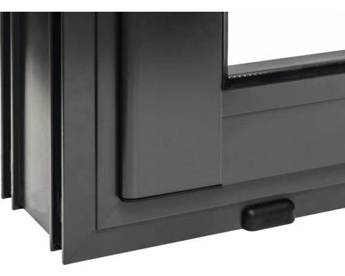 Vue détaillée d''une fenêtre coulissante grise avec cadre et ferrures