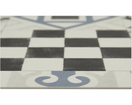 Bodenfliese mit Schachbrettmuster