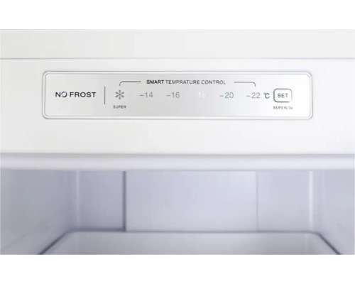 Gros plan du panneau de contrôle intelligent de la température d''un congélateur avec fonction No Frost.