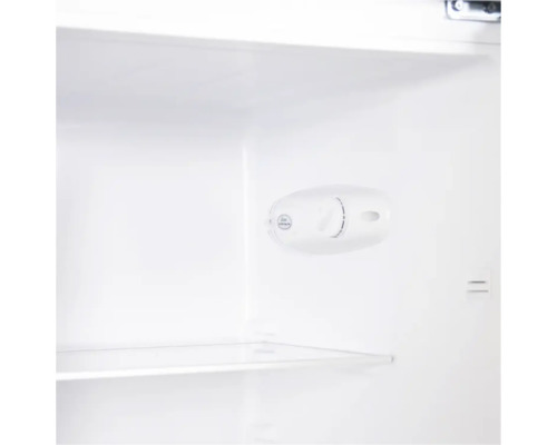 Intérieur d''un réfrigérateur avec thermostat