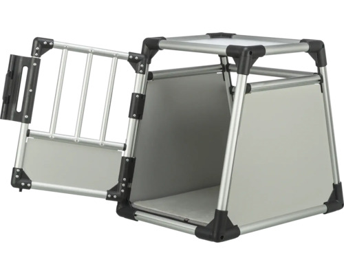Geöffnete Hundetransportbox aus Aluminium