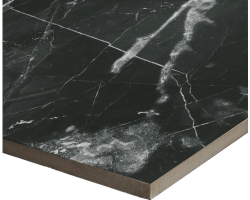 Carreau de sol foncé avec aspect marbre