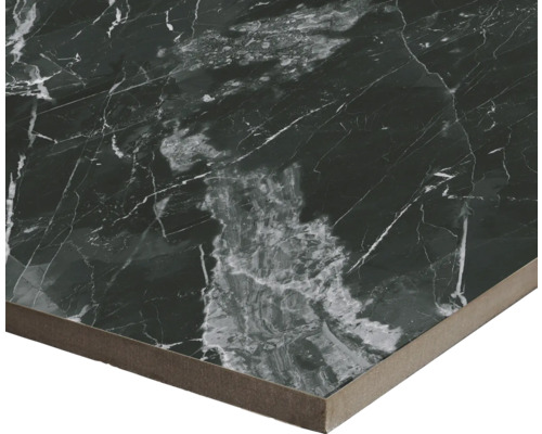 Fliese mit Marmoroptik