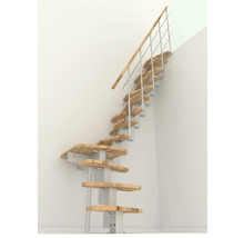 Treppe mit Holzstufen und Geländer im Innenraum