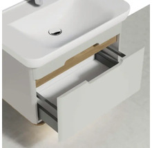 Meuble-lavabo avec tiroir ouvert pour la salle de bain