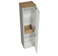 Badezimmerschrank mit Glastüren und Regalböden