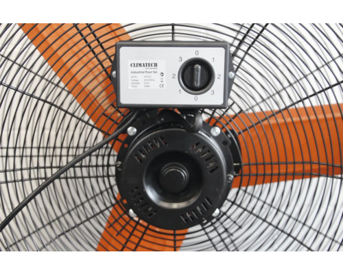 Detailansicht eines ClimaTech Bodenventilators mit Geschwindigkeitsregler