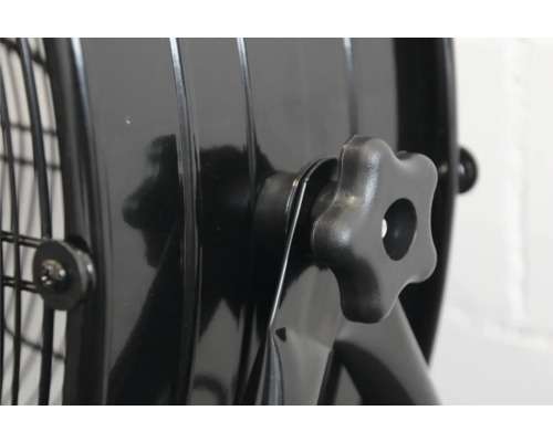 Detailansicht eines Ventilators mit Drehknopf