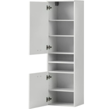 Armoire haute blanche avec portes ouvertes et étagères