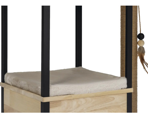 Vue détaillée d''un arbre à chat avec surface de couchage et tronc en sisal