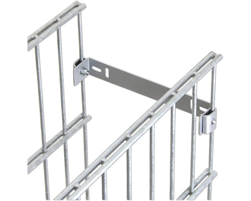 Detailansicht eines Drahtkorbs mit Befestigungselementen