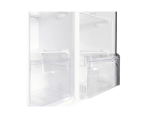 Vue intérieure d''un réfrigérateur avec des compartiments de rangement transparents