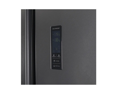 Gros plan du panneau de commande d''un réfrigérateur avec fonction No Frost.