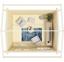 Vue de dessus d''une maison de jardin en bois avec des meubles, dont des fauteuils, une table et un tapis