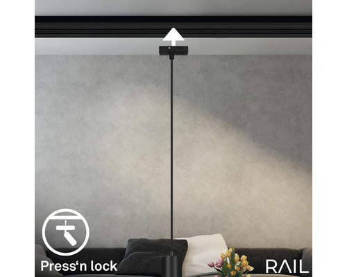 Schiene mit Press ''n'' Lock System und Pendelleuchte im Wohnzimmer