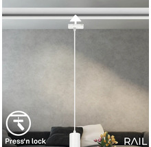 Installierte Schienenleuchte mit ''Press''n lock''-Symbol