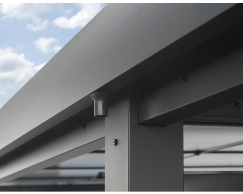 Vue détaillée d''un pavillon métallique avec poteaux et poutres