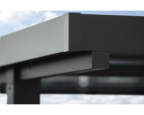 Vue détaillée d''un pavillon avec cadre en métal