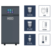 Wasserspender mit Soda-, Rein- und Kühlfunktionen sowie Anzeigen für Kohlendioxid, Filter und Temperatur.