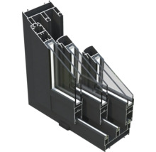 Vue en coupe d''un cadre de fenêtre à triple vitrage