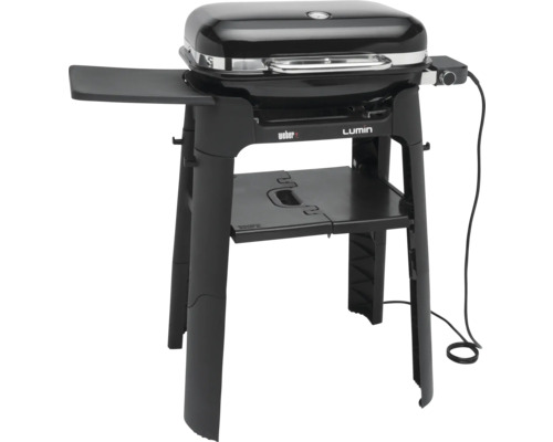 Barbecue électrique Weber Lumin sur un socle avec table d''appoint
