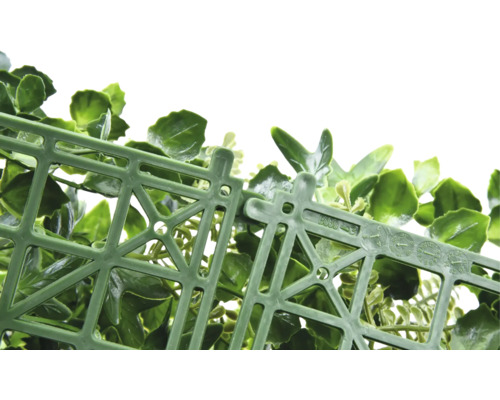 Panneau de plantes artificielles avec feuilles vertes et treillis en plastique