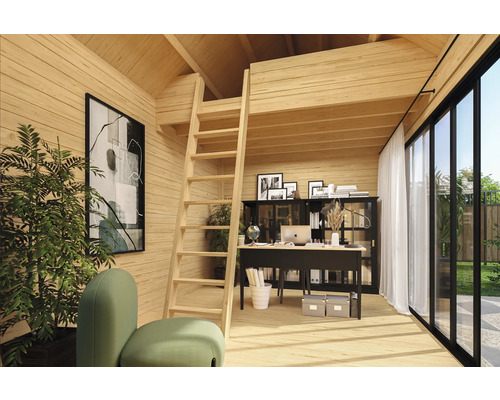 Cabane en bois claire avec échelle menant au lit mezzanine et espace de travail avec bureau, bibliothèque et grande fenêtre