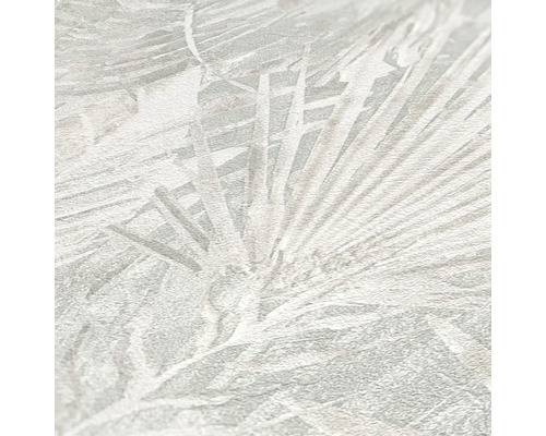 Gros plan d''un papier peint avec un motif de feuille de palmier