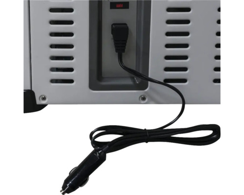 Connexion pour un appareil électrique avec prise allume-cigare