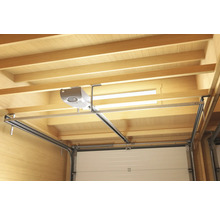 Garagentorantrieb mit Deckenbefestigung im Garagenraum