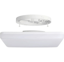 Deckenleuchte mit Befestigungsmaterial für die Installation