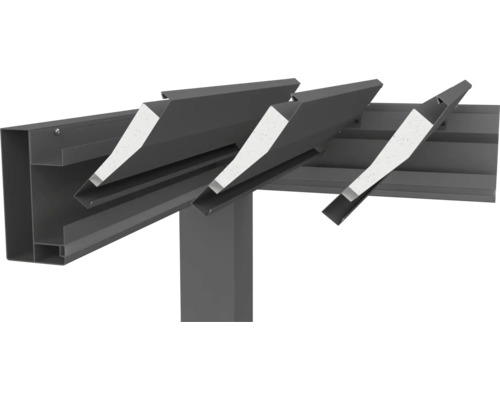 Detailansicht einer grauen Terrassenüberdachung mit Lamellen