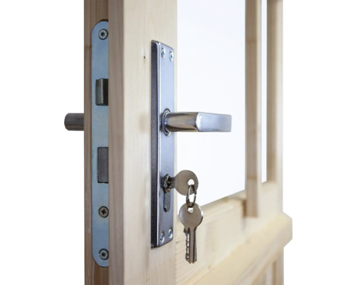 Vue détaillée d''une porte en bois avec serrure de porte et clé insérées