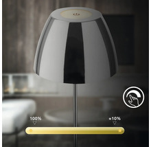 Chromfarbene Tischleuchte mit Touchfunktion zur Dimmung