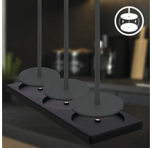 Drei Lampen auf einer schwarzen Halterung mit Magnethalterungssymbol