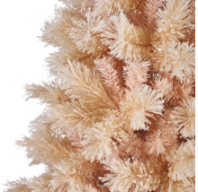 Gros plan d''un sapin de Noël artificiel