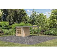 Gartenhaus mit Carport auf Pflastersteinen im Garten