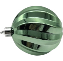 Boule de Noël avec rainures
